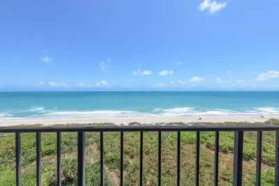 Image de Condo Luxe Direct Oceanfront sur North Hutchinson Island
