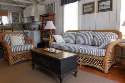 Image de Cottage Vintage - 2 chambres, pour 6 personnes confortablement, Chalker Beach