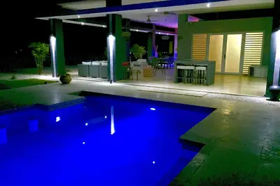 Image de Casa BlĂĽ, Beautiful 4 B/R House with pool!