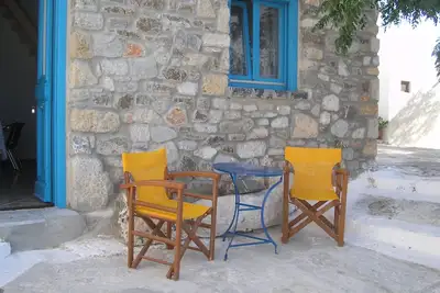 Image de Maison en pierre de deux étages près du château