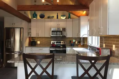 Image de Ac centrale, 5-niveau spacieuse, belle maison, près des lacs et de la plage