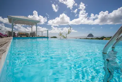 Image de Le Diamant: Charmant appartement indépendant, piscine et vue mer panoramique
