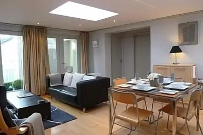 Image de Appartement contemporain En Wirksworth, Peak District, Derbyshire, en Angleterre