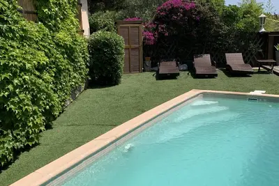 Image de Villa à 2 minutes du centre de St Tropez et des plages Tahiti et pampelonne