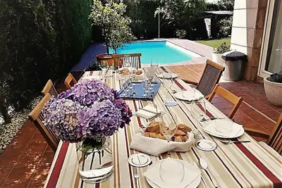 Belle maison de ville avec piscine privée