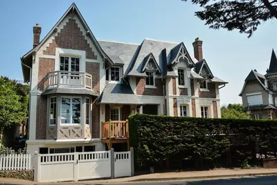 Image de Villa vue mer 11 \/15 personnes Deauville \/ Benerville Sur Mer