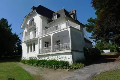 Image de Grande maison familiale pour 18 personnes, face à la mer