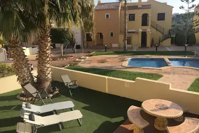 Image de Appartement de luxe au bord de la piscine dans le prestigieux complexe de golf La Finca