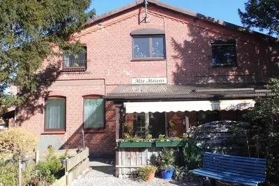 Image de Endroit très calme à la périphérie avec de très bonnes installations. Famille très sympathique.