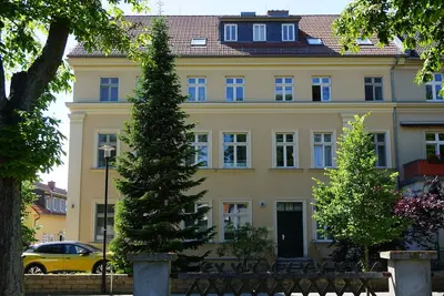 Image de Immeuble sur Grienericksee avec balcon vue sur le lac