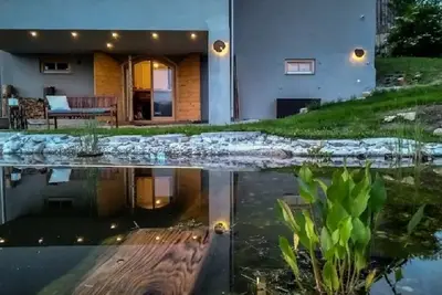 Image de Montagne refugio confortable maison dans la nature, près de la côte