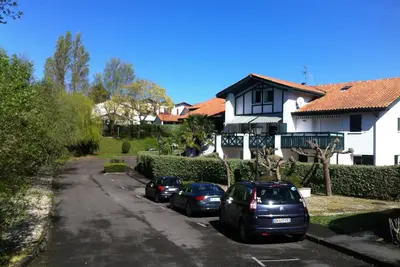 Image de Guethary appartement T2 plain -pied avec jardin privatif dans rés. avec piscine