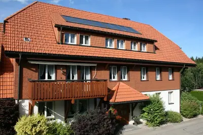 Image de Apartments **** dans un endroit calme et central Ă Hinterzarten, incl. Fi