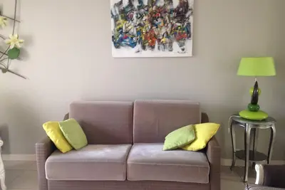 Image de maison de village au centre de St Martin De Re pour 6/8 personnes