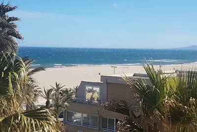Image de T2 Standing 4* front de mer, 44m2 bord de plage (20m)4 pers, 1 ch, Wifi ( fibre)
