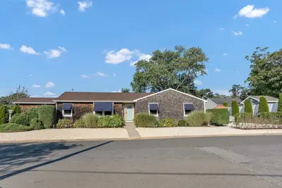 Image de Lovely Spring Lake Beach House - Avec 5 badges piscine et plage - Réservez maintenant pour 2020