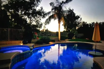 Backyard Oasis-Pool, Bain à remous, Putting Green, Réduction pour golf Ocotillo