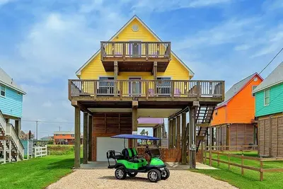 Image de 2e rangée. Vues incroyables. Accès facile à la plage. Tarifs basse saison. Chargeur rapide Ev