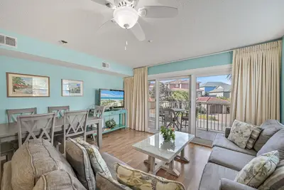 Image de 3br Gulf-View Beach Condo Last Minute Getaway ~ Maravilla 4211