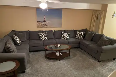 Image de Massive 5 Br / 3. 5 Ba - 2 Blks to Beach; Wi-Fi gratuit; Piscine; OceanView
