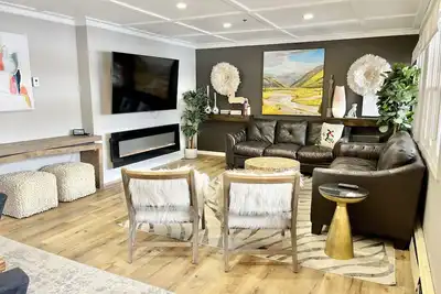 Image de 2 Bdrm Village Core Ski in / out
