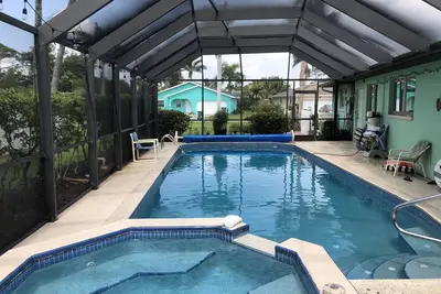 Image de Piscine, spa et à seulement 5 minutes de la plage