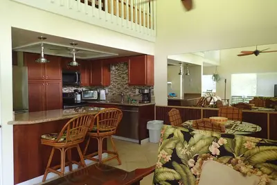 Image de Belle maison de ville 2/2 à Princeville, WiFi gratuit, télévision par câble et plus
