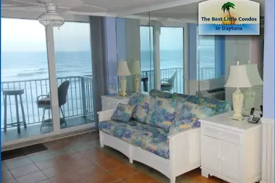 Image de Vues Sur L'Ocean Front De Salon Et Chambre - Consultez Nos ÉCONOMIES De DERNIÈRE Minute