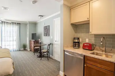Image de Nouveau condo Ă RiverWalk Resort Ă Loon Mountain