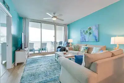 Image de Aqua Unit 206. Récemment rénové condo au 2ème étage avec vue sur la plage tueur!