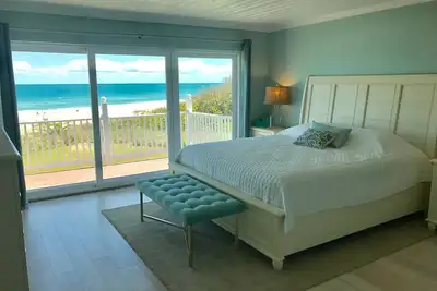 Image de Maison de ville de luxe Wavecrest Oceanfront
