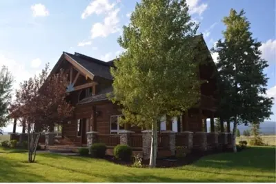 Image de Luxueux Custom Lake House près de Yellowstone 20 personnes