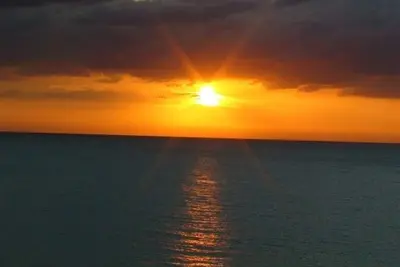 Image de Dernier étage avec des vues spectaculaires sur le golfe - RÉNOVATIONS De Luxe
