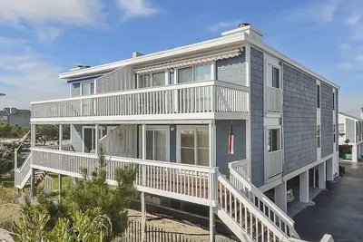 Image de ACTIVITÉS Gratuites Quotidiennes Inclus! Superbe Condo Oceanfront Au Nord De Fenwick! ! !