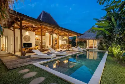 Image de # D16 700m Plage Oberoi Central Seminyak