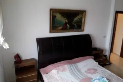 Image de Spacieux, meublé 3 chambres, 2 salles de bain