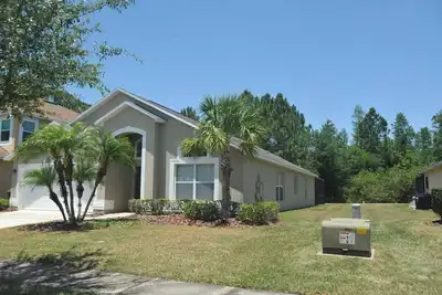 Image de Terra Verde Pool Home avec quatre chambres et Wi-Fi gratuit