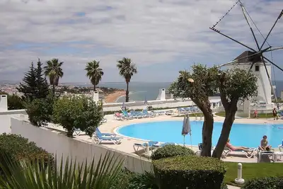 Image de Le complexe exclusif dispose d'une piscine partagée, restaurant / bar / mini-marché, jardins