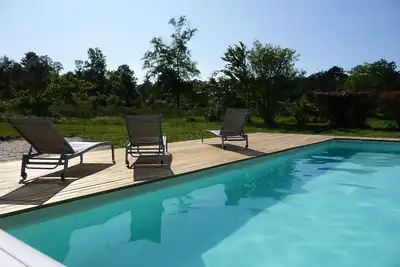 Image de PleinSUD sans vis-à-vis WIFIgratuit Piscine 10x5 Plage Forêt Golf Surf Tennis