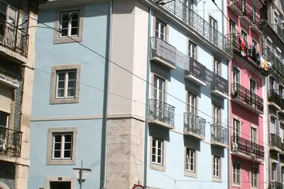 Image de Bairro Alto / Bica - Appartement avec climatisation et ascenseur. Jusqu'à 3 personnes + bébé