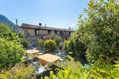 Image de Appartement de vacances Vesio pour 1 - 8 personnes avec 3 chambres à coucher - Appartement de vacanc