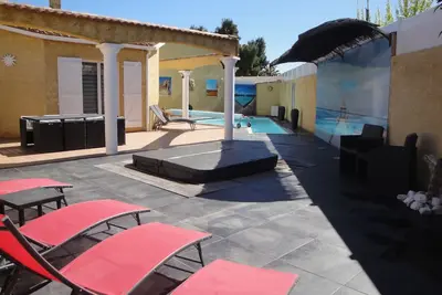 Image de Villa 130 M2 Agde Ext Maldives Jacuzzi Piscine Privee Clim. A 3km Plage 9\/10 P