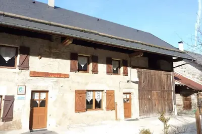 Image de Maison très confortable de 160m² 7 personnes et 2 bébés, animaux acceptés