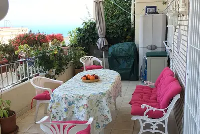 Image de Joli appartement avec vues mer, montagne, Almunecar muni d'une grande terrasse
