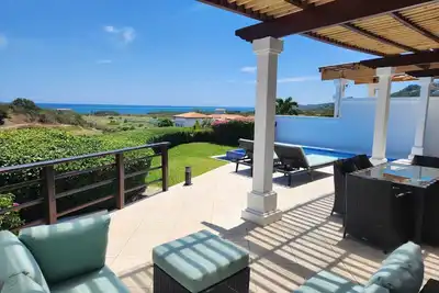 Villa 2 chambres haut de gamme Pristine Bay Golf Club avec vue sur l'océan