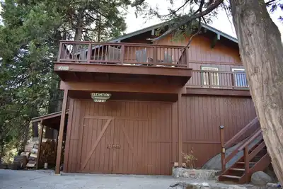 Image de Sur cette cabane de roche au lac Shaver