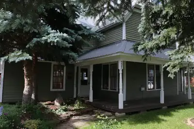 Image de Élégante maison victorienne, 2 maîtres, très spacieux et très bien situé pour marcher.