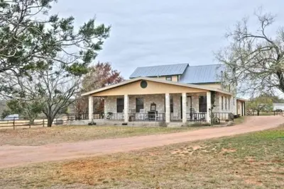 Image de Calcaire maison parfaite pour la famille et amis Getaway!