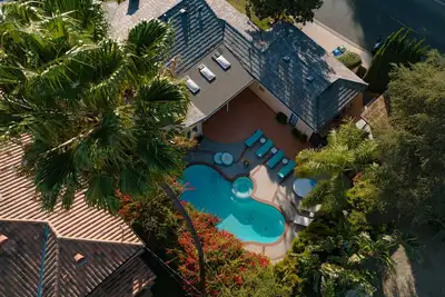 Image de Profitez du soleil @La Haven; Jardin au bord de la piscine ou jacuzzi sous les étoiles