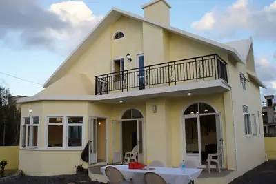 Image de Nouvelle Villa à louer près de la plage